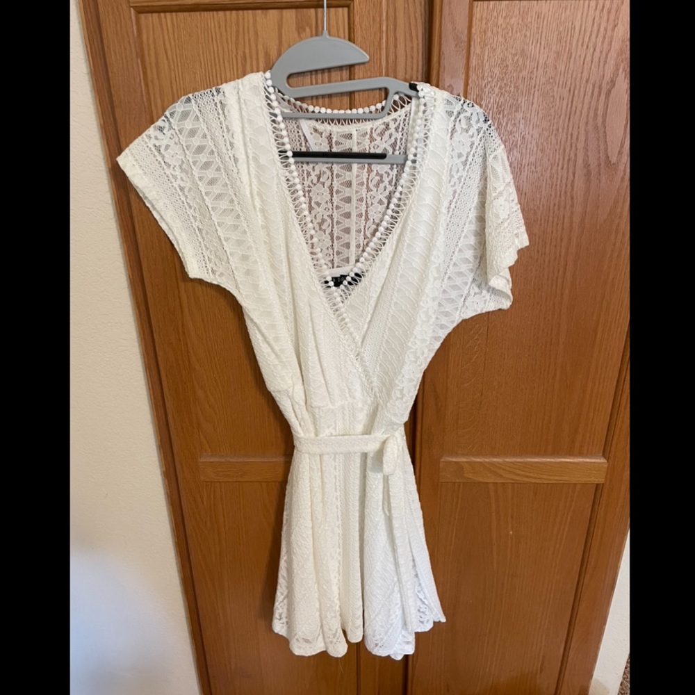 Short white dress